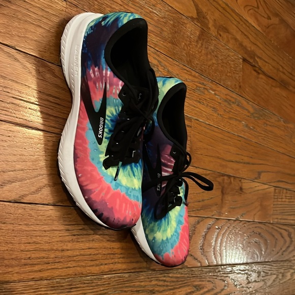 Brooks Launch 7 Tie Dye - Picture 3 of 8